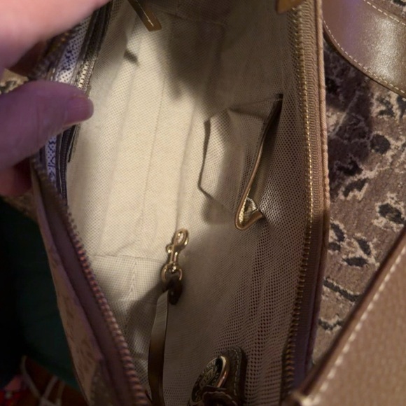 Dooney & Burke Khaki Leather Signature Print Hobo Brown Medium Shoulder Bag. - Picture 5 of 5